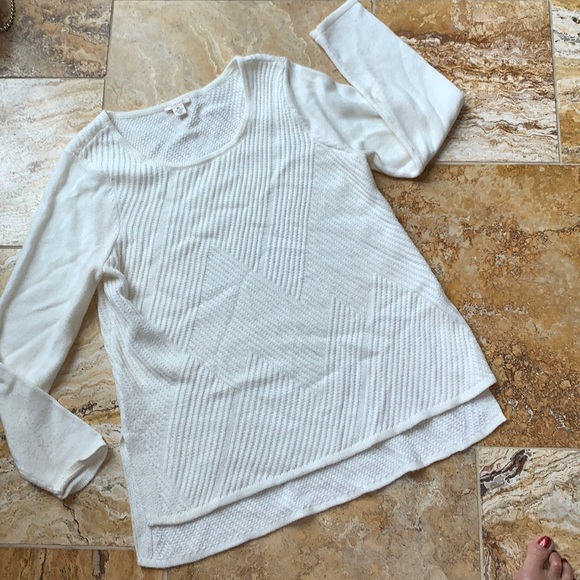 Westbound geometrical white on white with slits, longer in the back - Picture 1 of 7